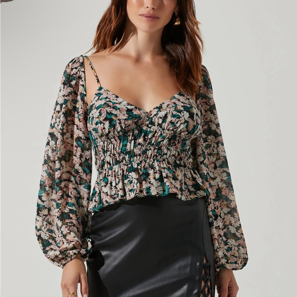 Astr Floral Print Blouse with Balloon Sleeves